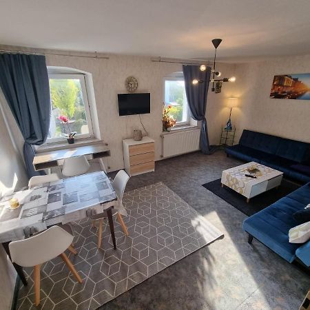 Ferienwohnung Kuehnel ツェル・イム・フィヒテルゲビルゲ エクステリア 写真